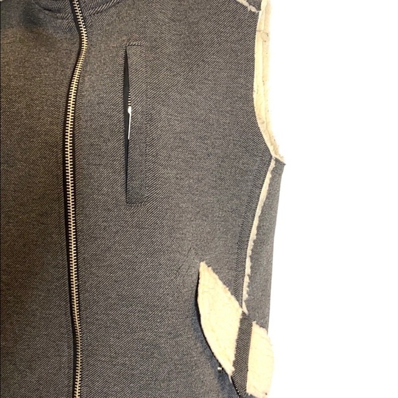 1 by O'2nd Rubin Vest Size 4 - Picture 2 of 8